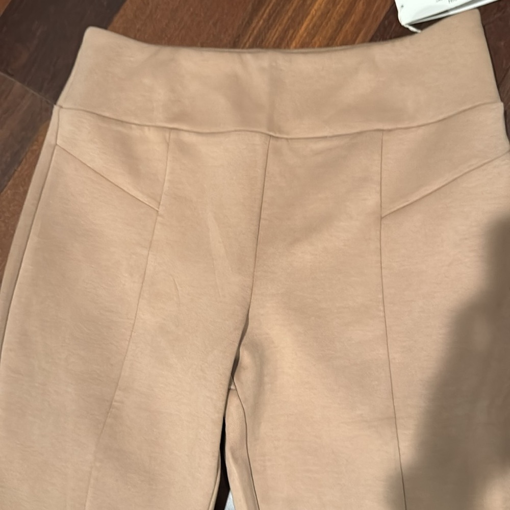 Nic + Zoe NWT Active Performance Ready All Day Style boot style pull on pants - Picture 9 of 13